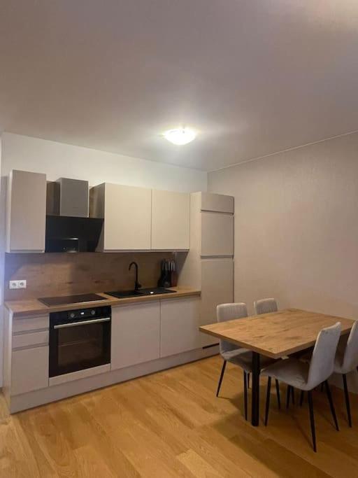 New Central Apartments Westbahnhof فيينا المظهر الخارجي الصورة