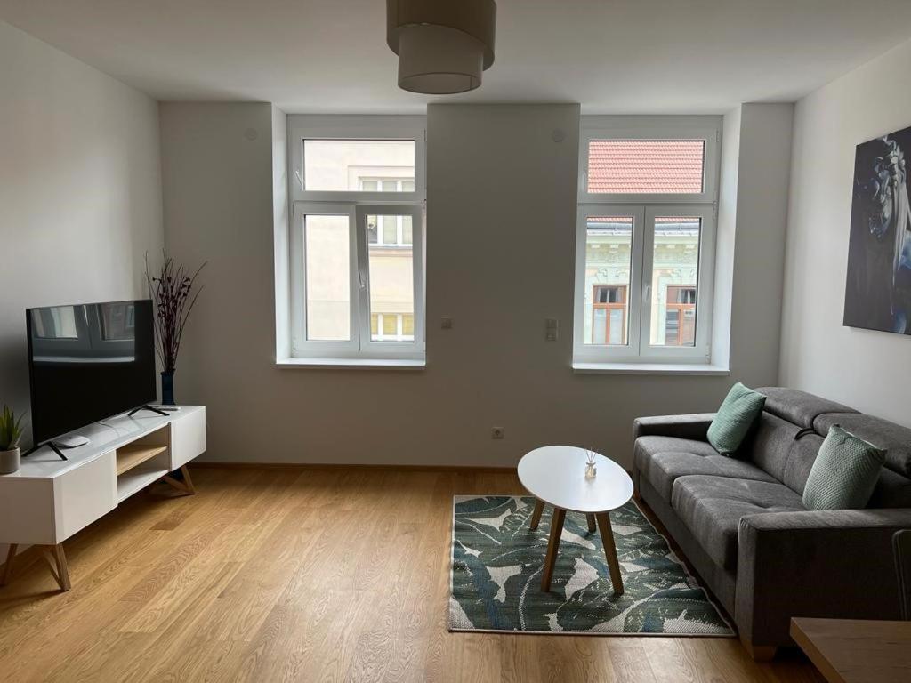 New Central Apartments Westbahnhof فيينا المظهر الخارجي الصورة